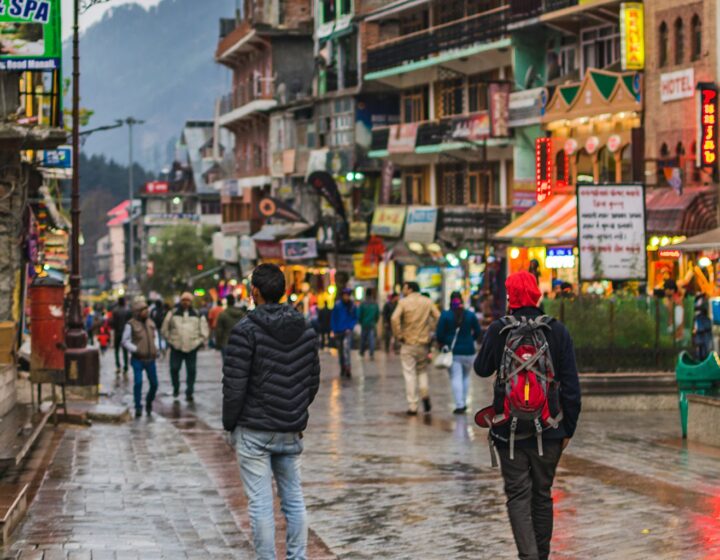 Budget-friendly 3-day Manali tour with scenic views of Mall Road